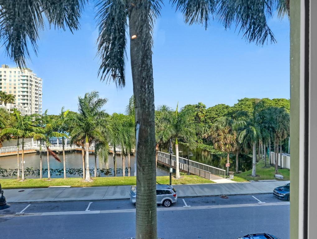 700 E Boynton Bch Blvd #312 Boynton Beach, FL 33435