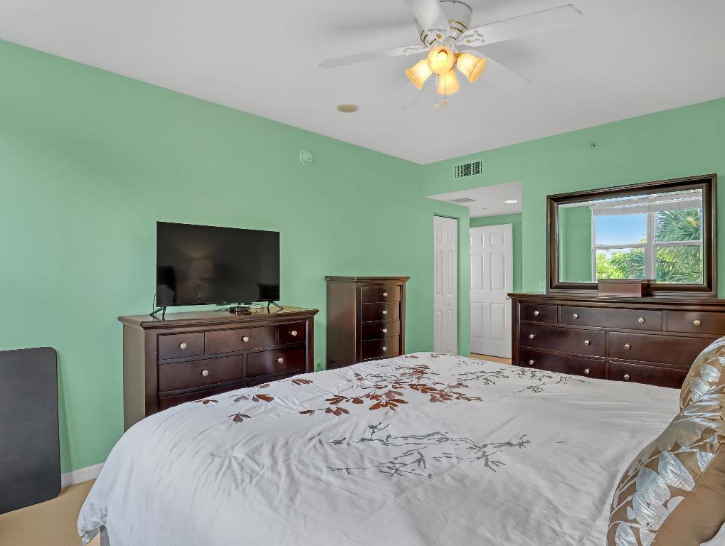 700 E Boynton Bch Blvd #312 Boynton Beach, FL 33435