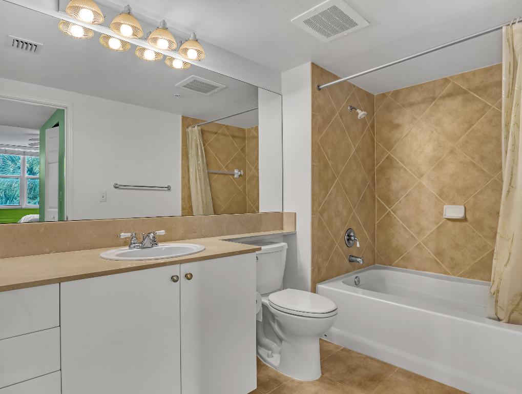 700 E Boynton Bch Blvd #312 Boynton Beach, FL 33435