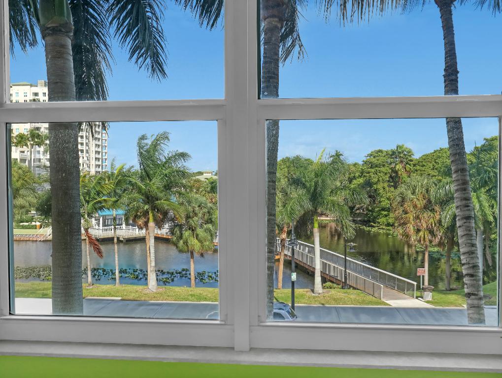 700 E Boynton Bch Blvd #312 Boynton Beach, FL 33435