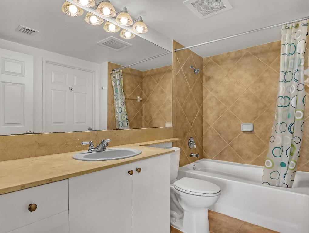 700 E Boynton Bch Blvd #312 Boynton Beach, FL 33435