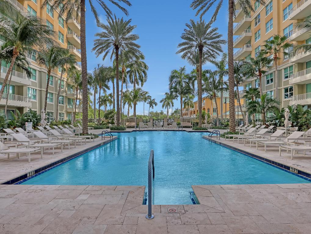 700 E Boynton Bch Blvd #312 Boynton Beach, FL 33435