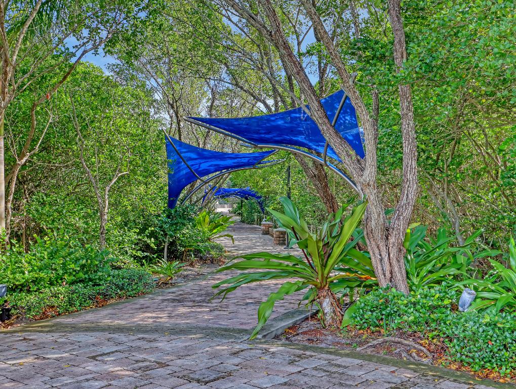 700 E Boynton Bch Blvd #312 Boynton Beach, FL 33435