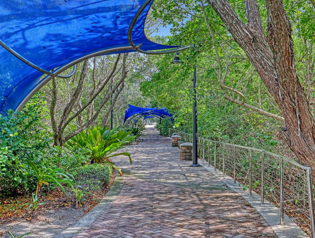 700 E Boynton Bch Blvd #312 Boynton Beach, FL 33435