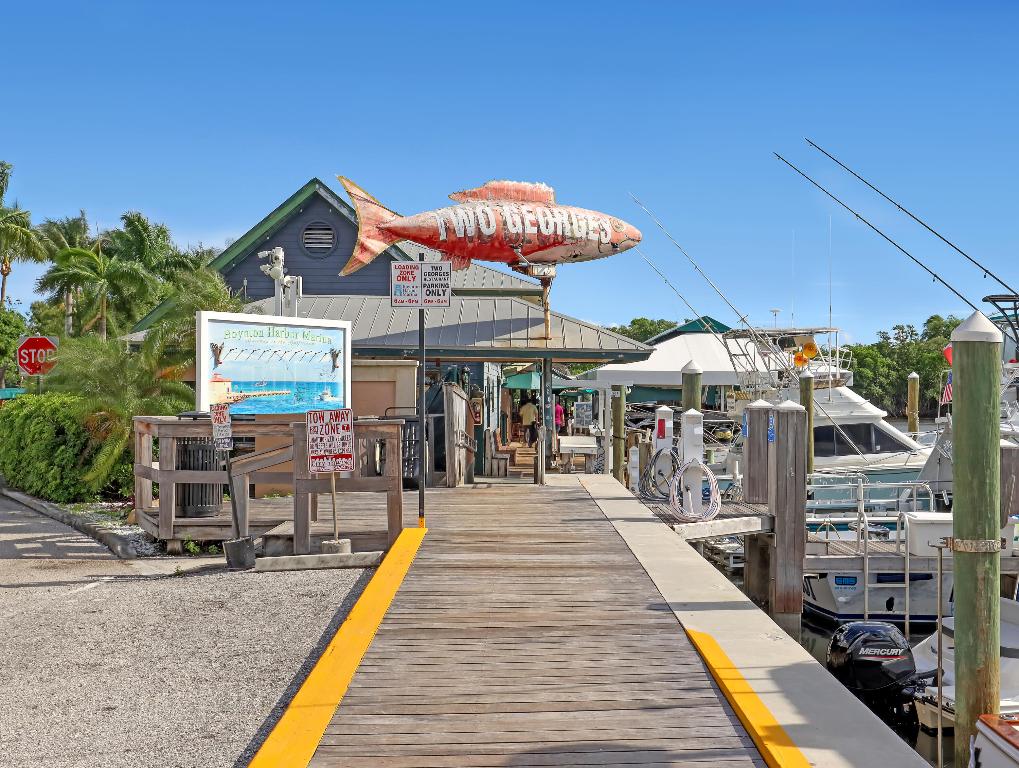 700 E Boynton Bch Blvd #312 Boynton Beach, FL 33435