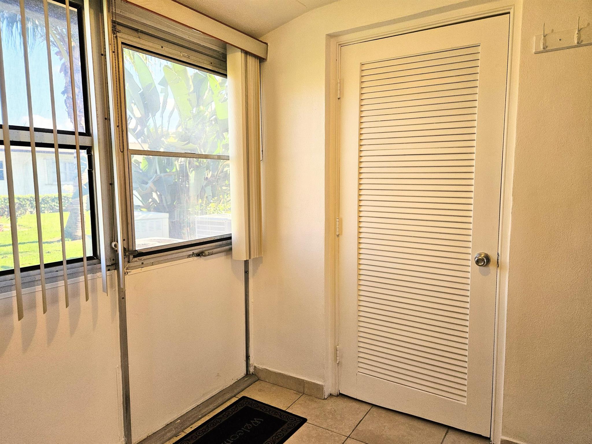 2950 Crosley Dr #C West Palm Beach, FL 33415