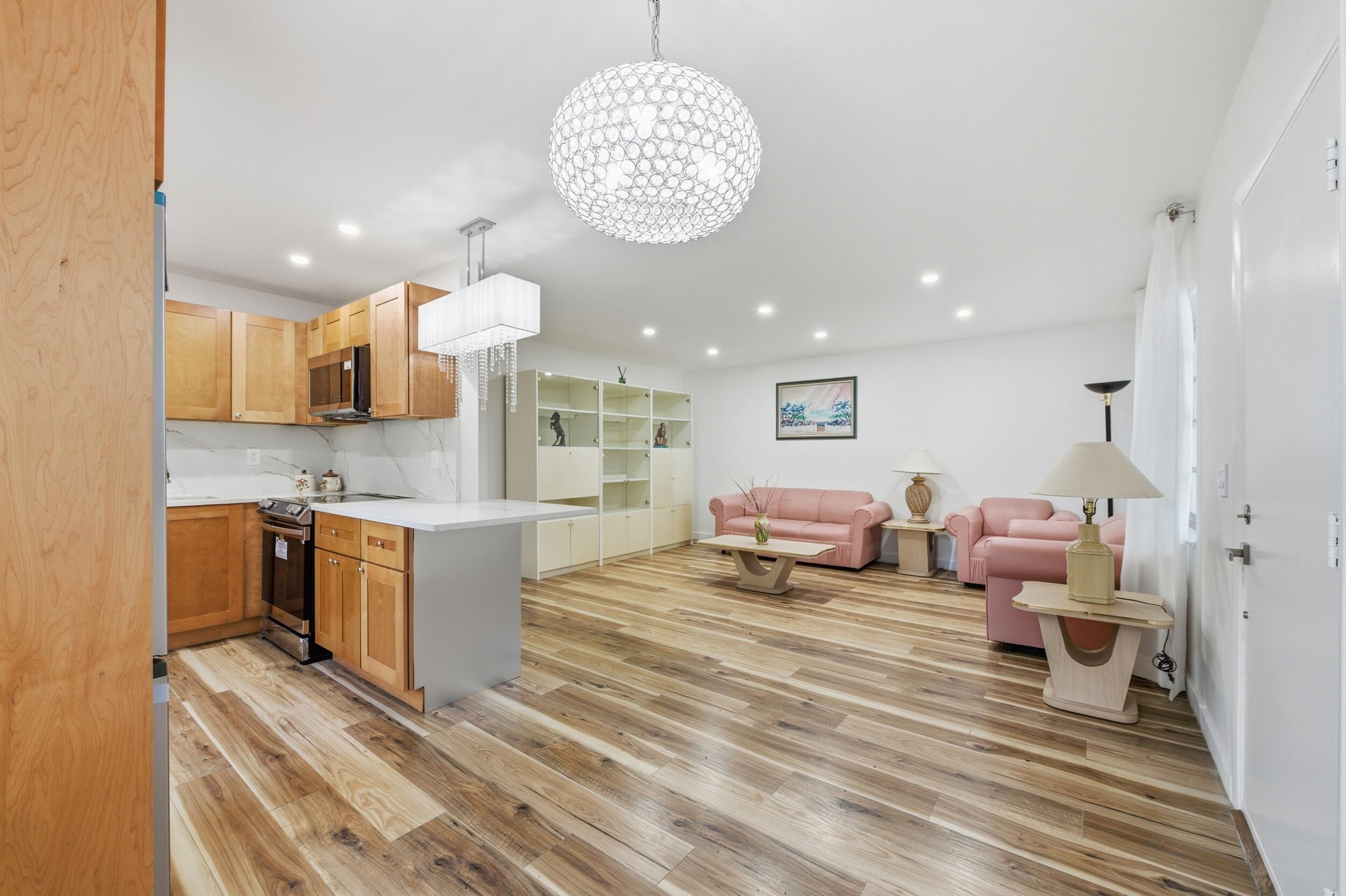 468 Normandy J Delray Beach, FL 33484