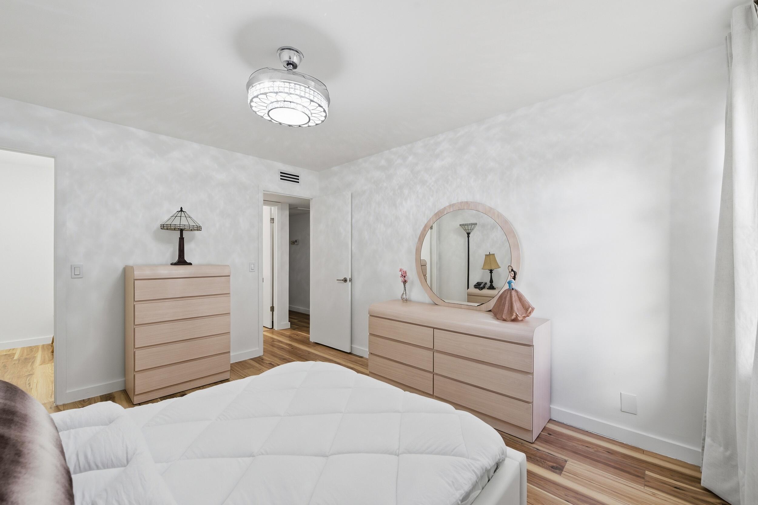 468 Normandy J Delray Beach, FL 33484