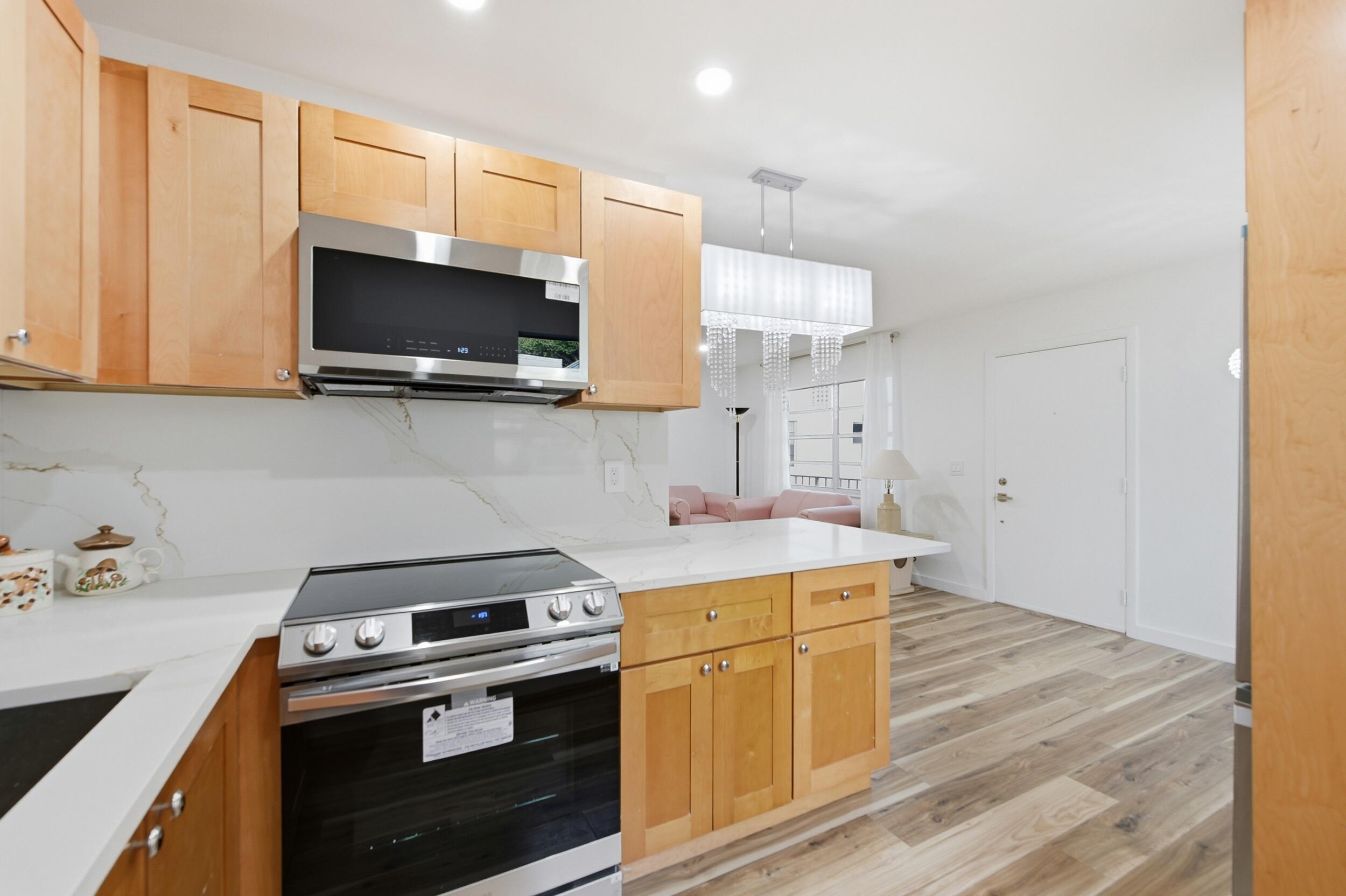 468 Normandy J Delray Beach, FL 33484