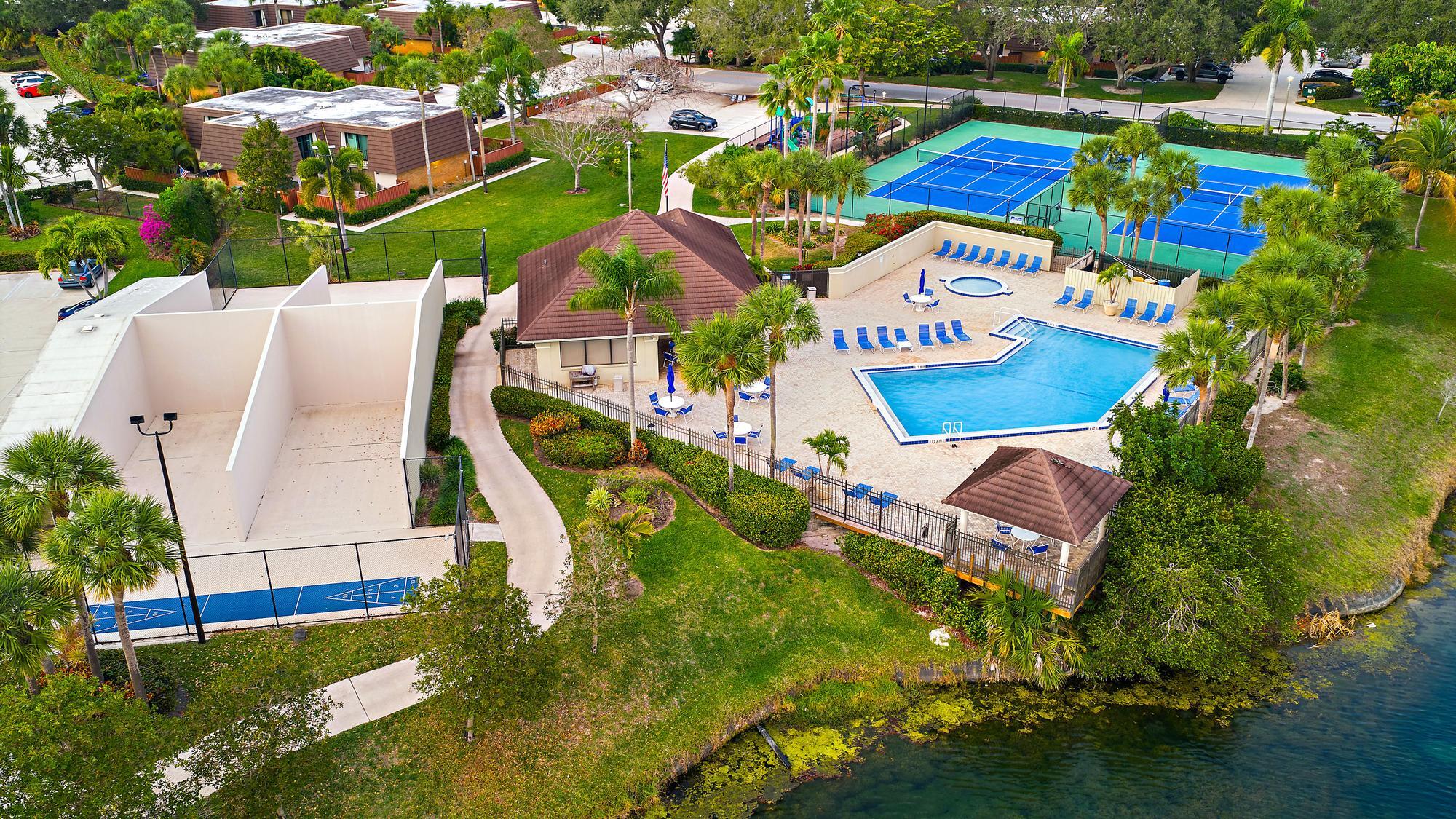 1622 16th Jupiter, FL 33477