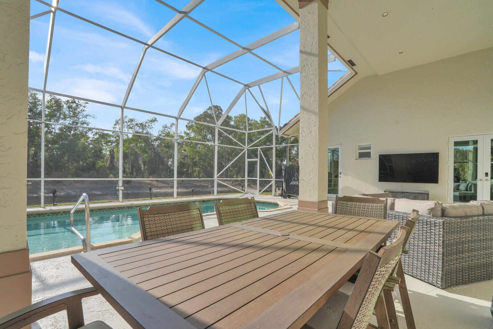 142 Corinthian Jupiter, FL 33458