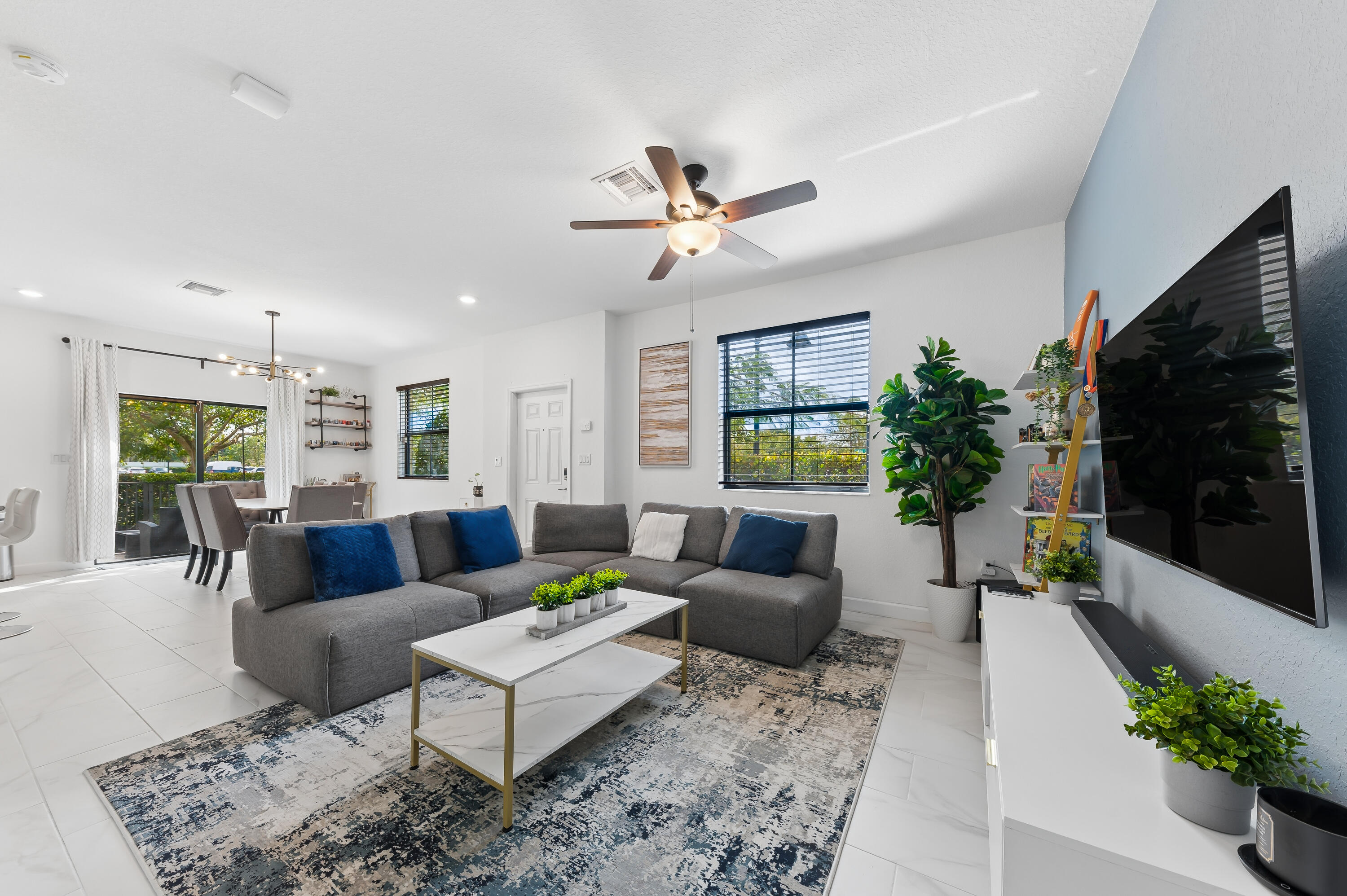 4622 Belgian Davie, FL 33314