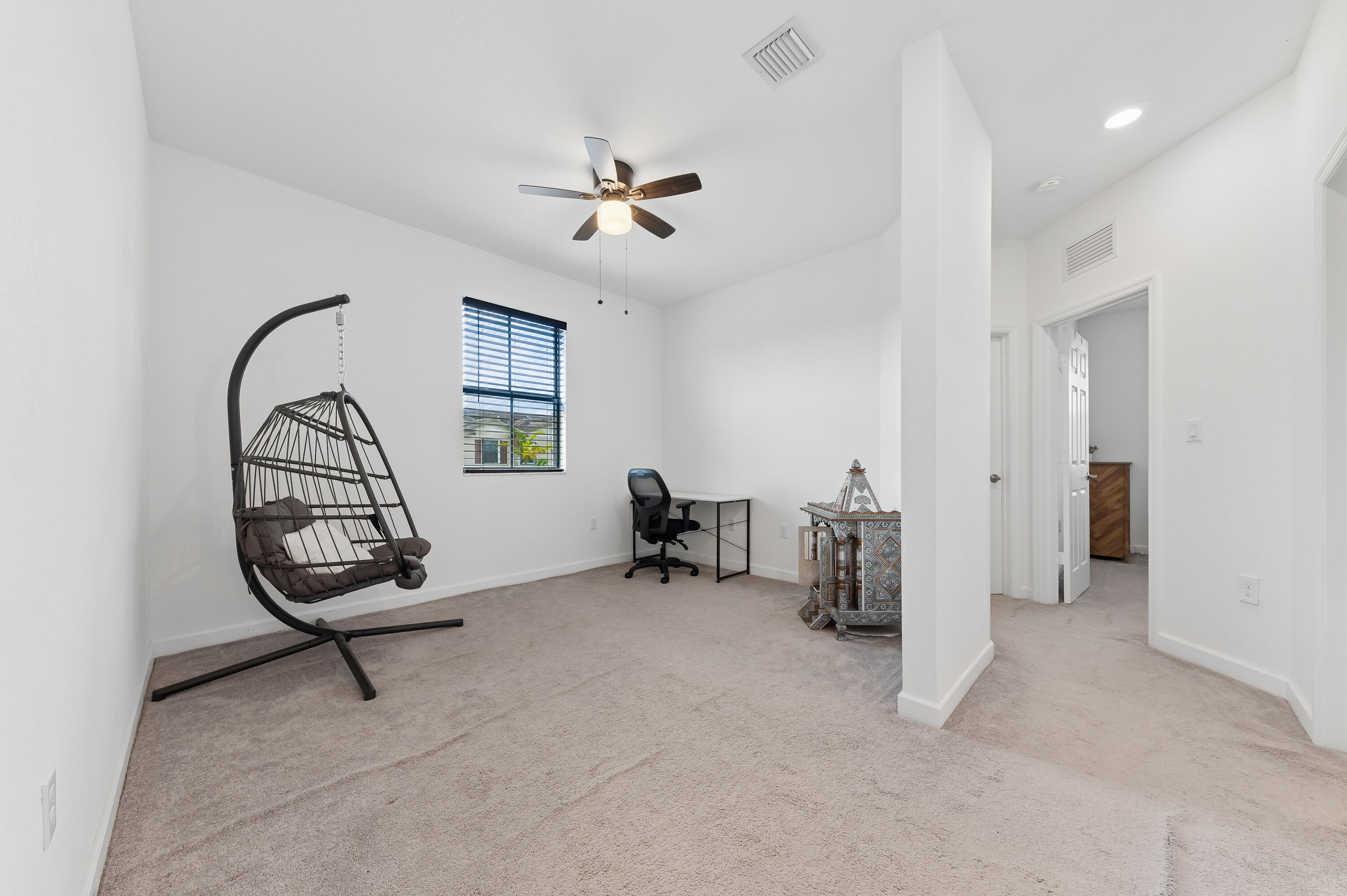 4622 Belgian Davie, FL 33314