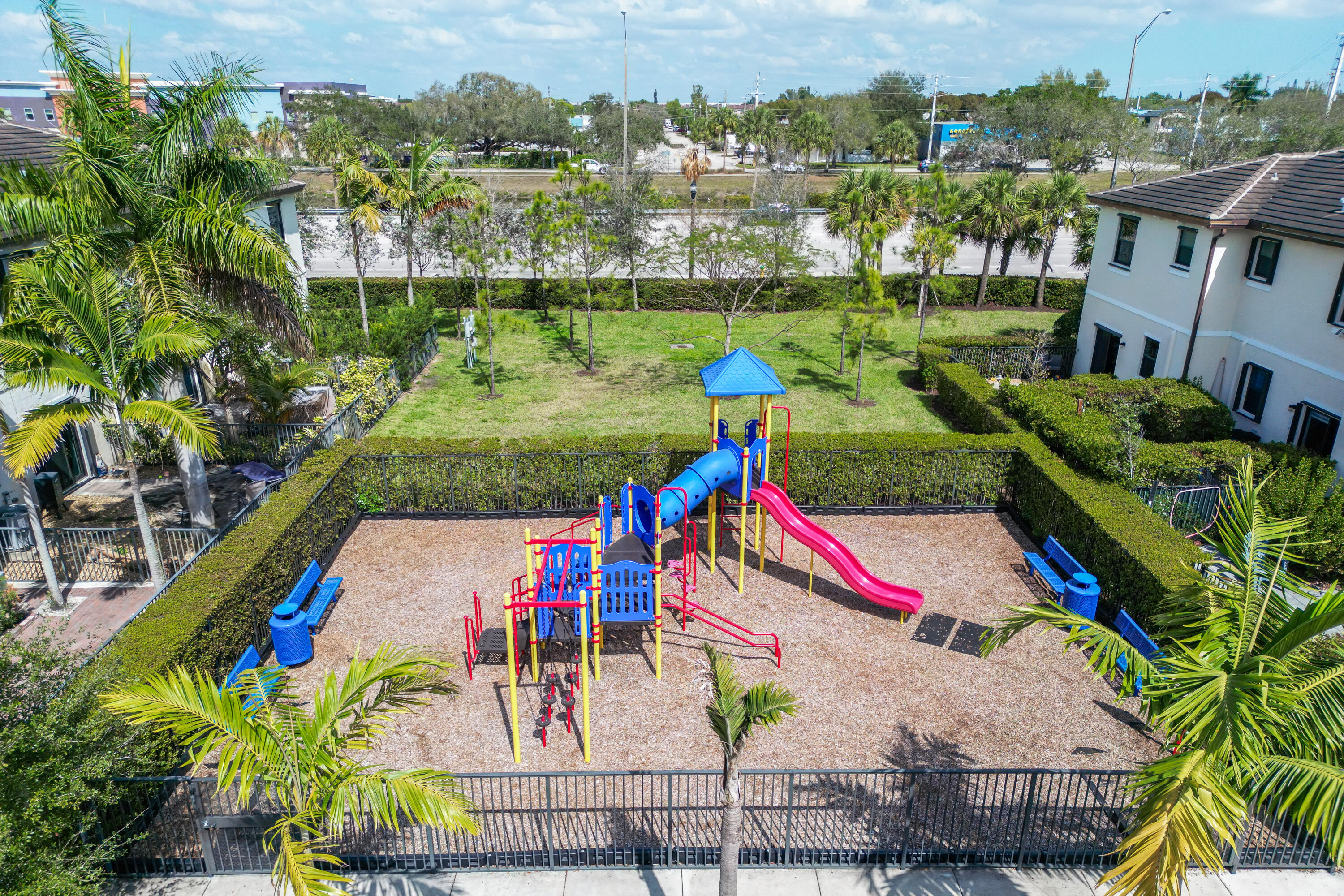 4622 Belgian Davie, FL 33314