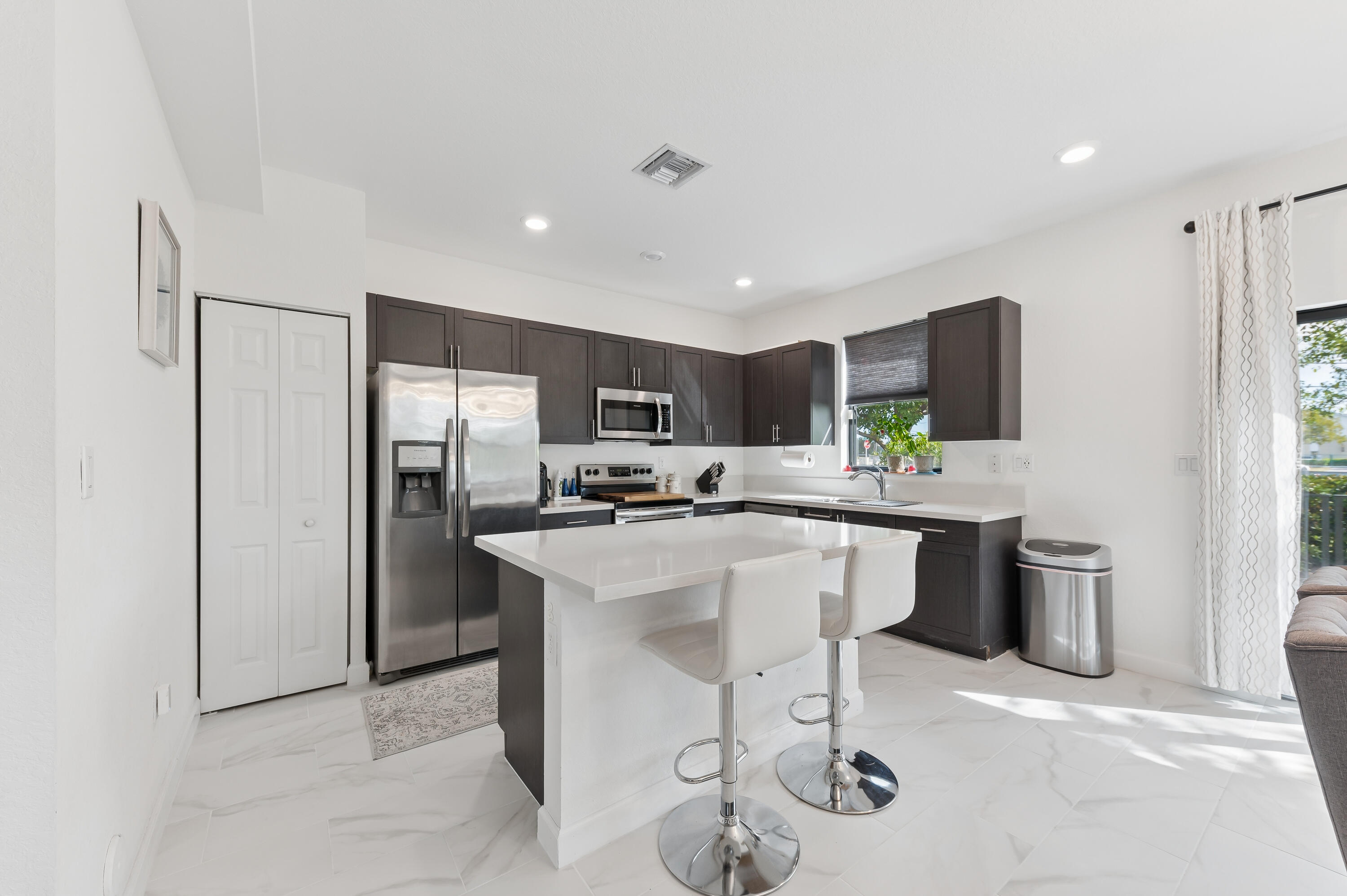 4622 Belgian Davie, FL 33314