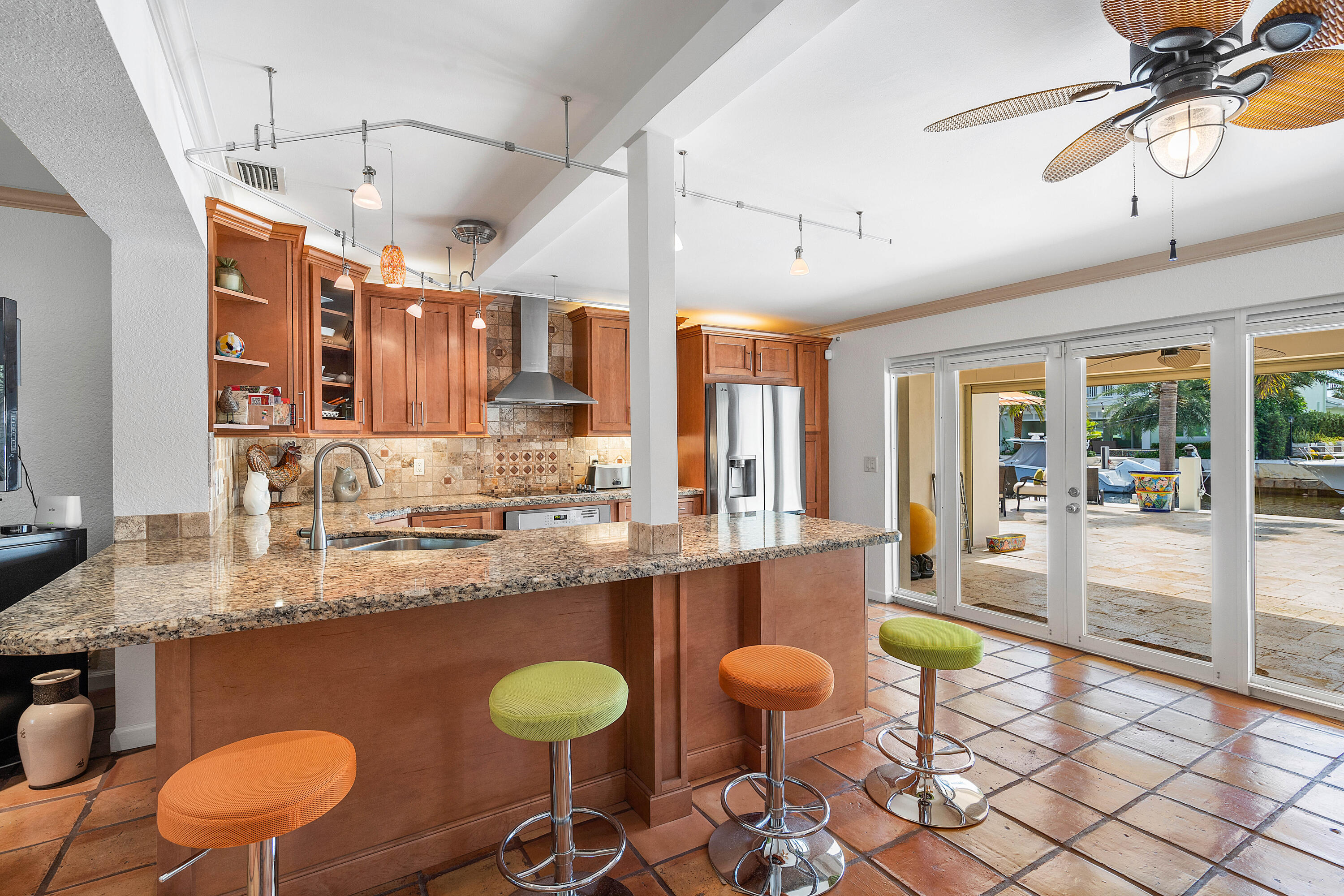 2330 NE 48th Lighthouse Point, FL 33064