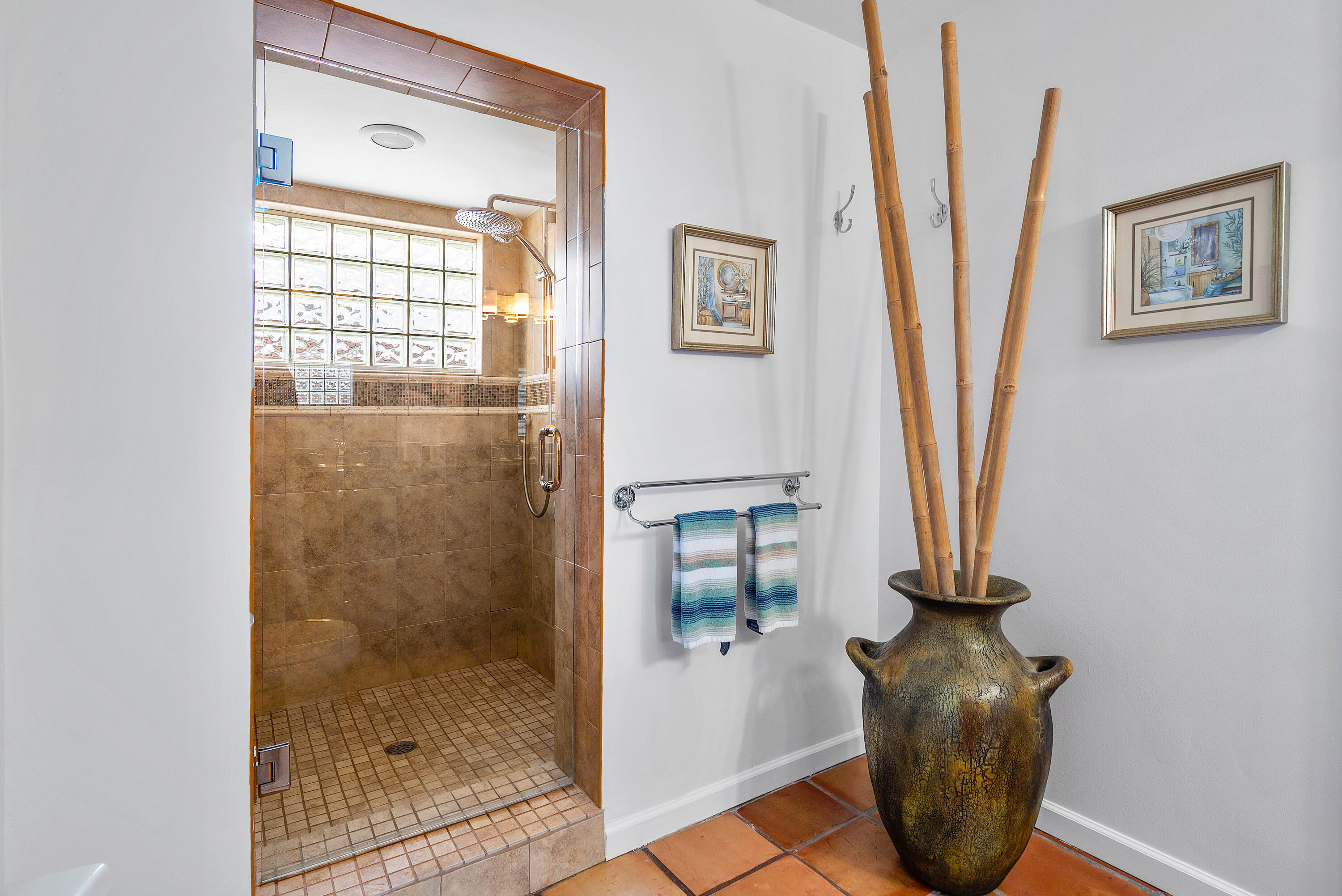 2330 NE 48th Lighthouse Point, FL 33064