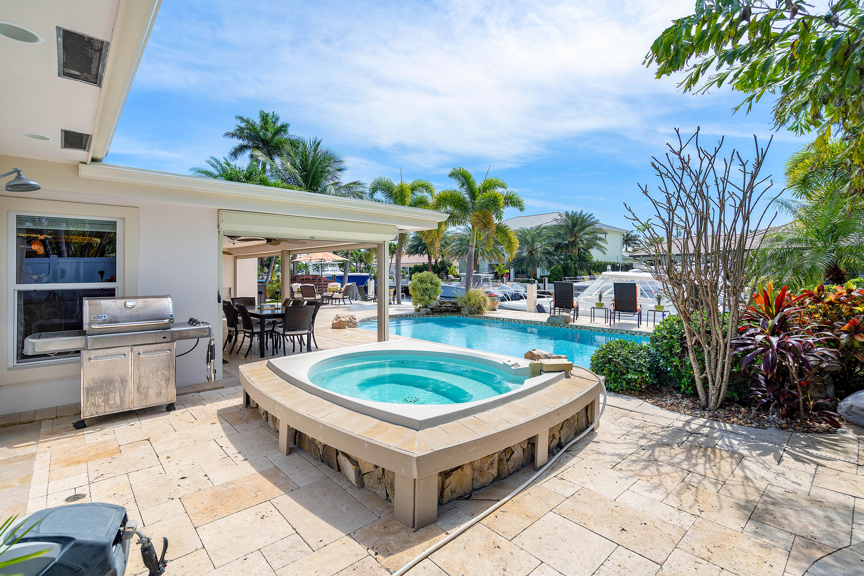 2330 NE 48th Lighthouse Point, FL 33064