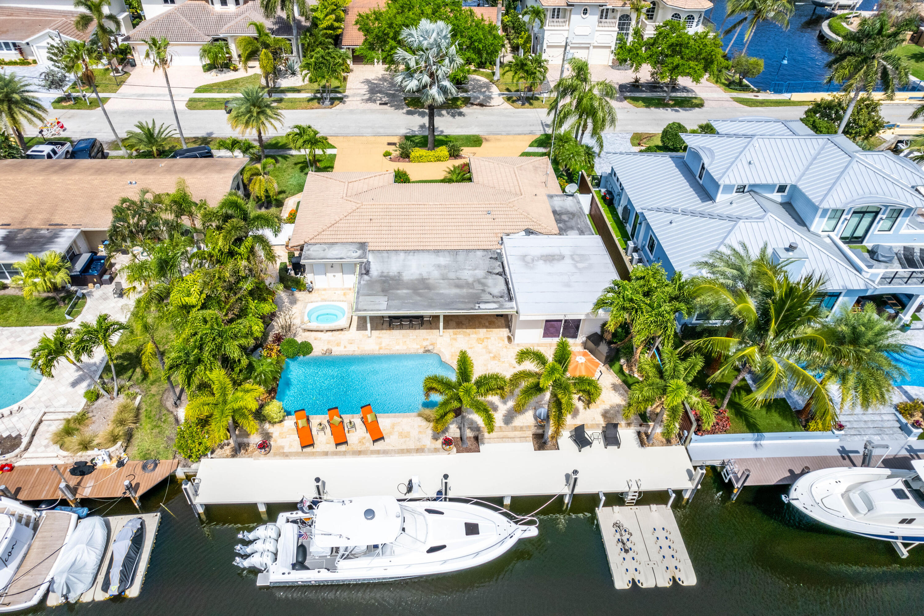 2330 NE 48th Lighthouse Point, FL 33064