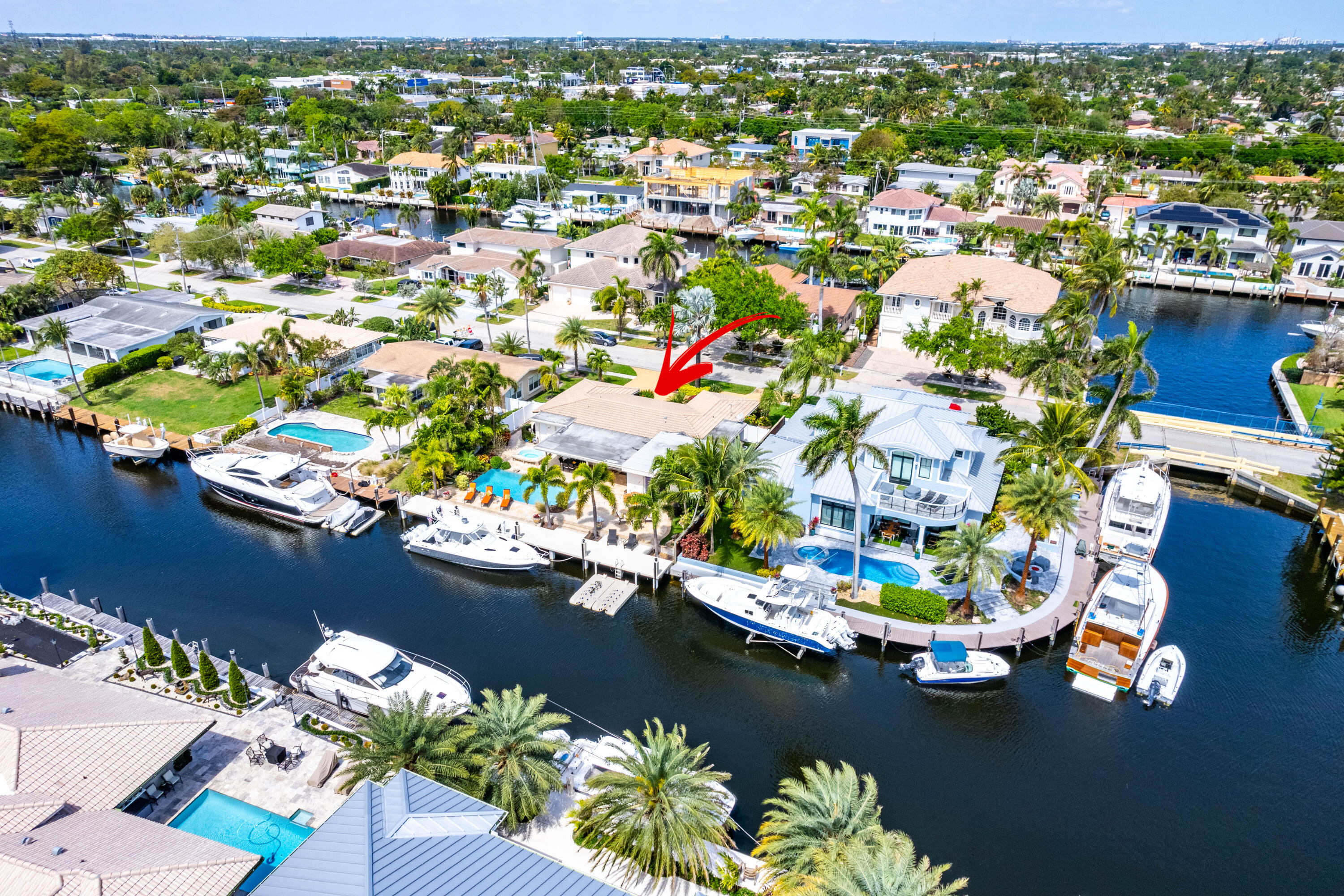 2330 NE 48th Lighthouse Point, FL 33064