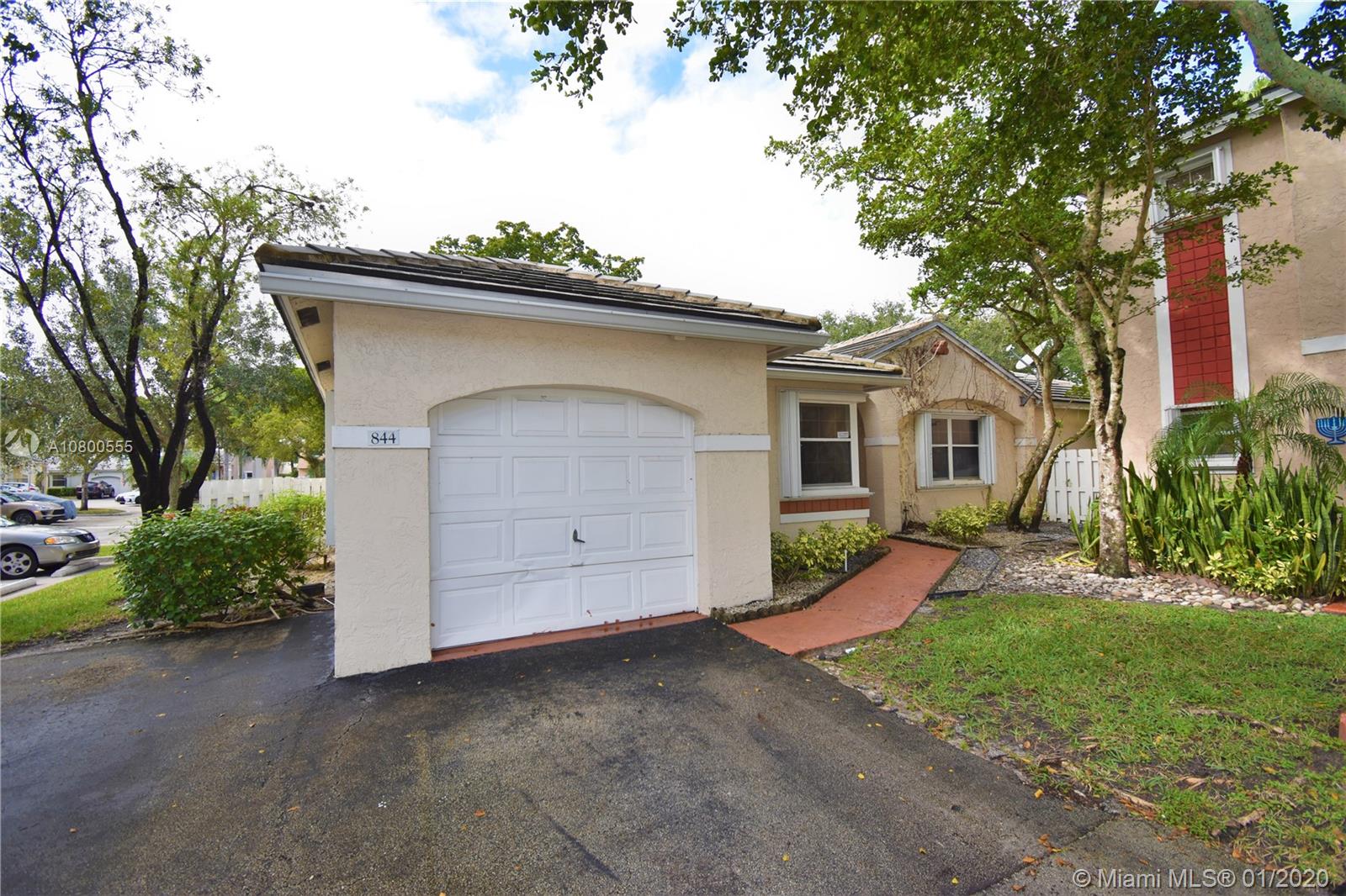 844 NW 99th Ave