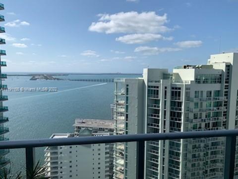 1300 Brickell Bay Dr #2905