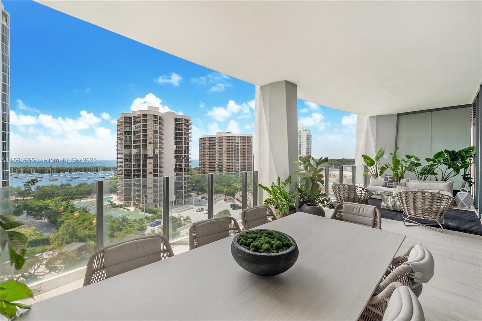 2831 S Bayshore Dr #902