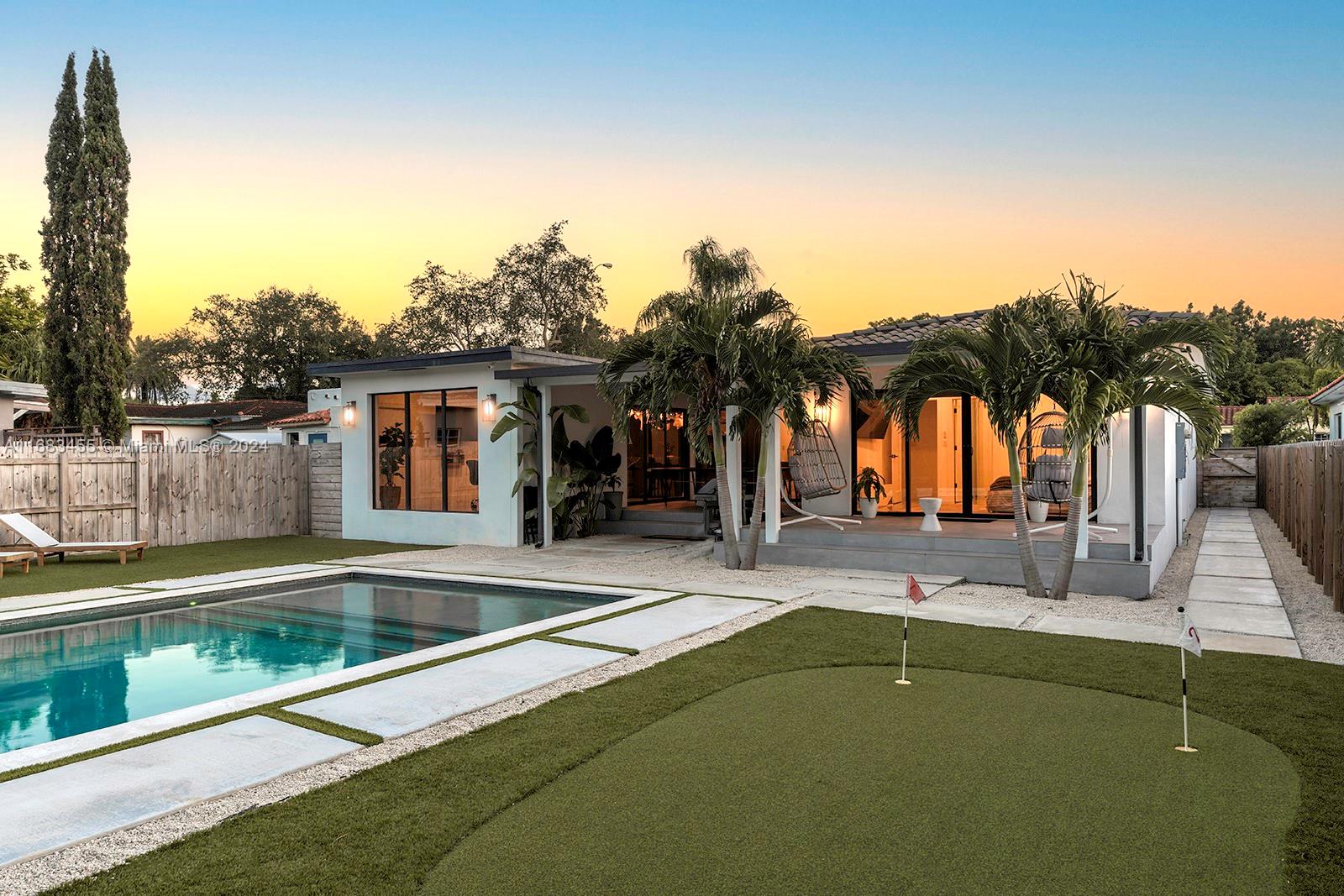 861 NE 82nd St Miami, FL 33138