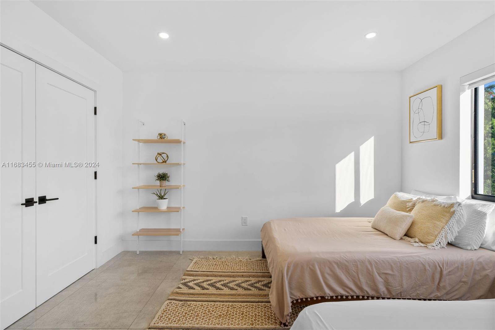 861 NE 82nd St Miami, FL 33138