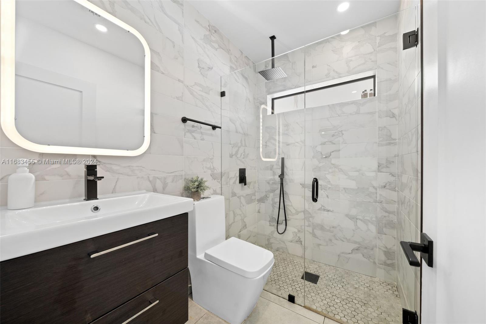 861 NE 82nd St Miami, FL 33138