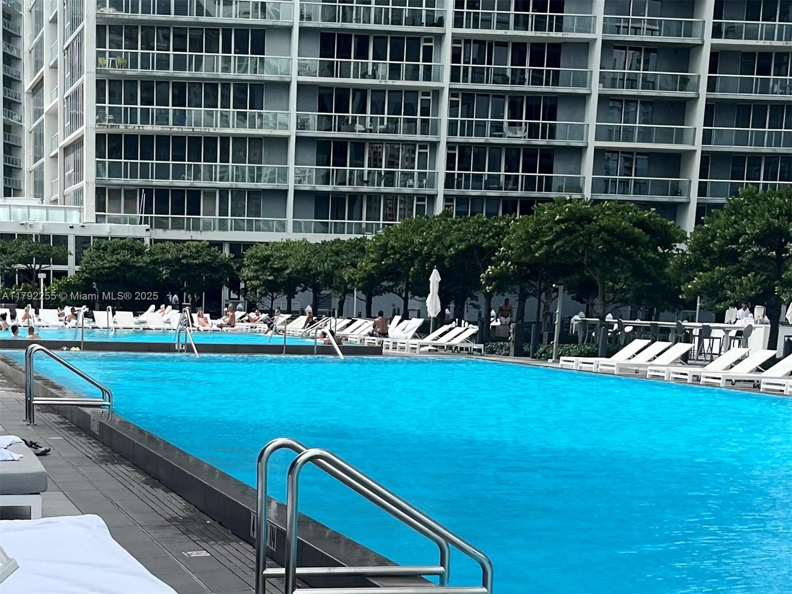 image Icon Brickell21