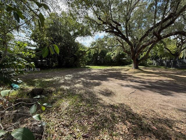 3850 Plaza St Miami, FL 33133