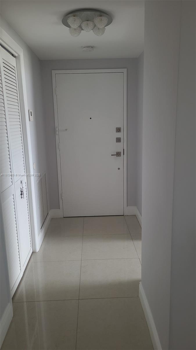 4330 Hillcrest Dr #619,Hollywood, FL 33021