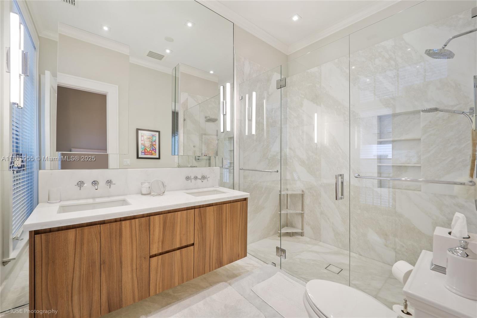 647 Almeria Ave Coral Gables, FL 33134