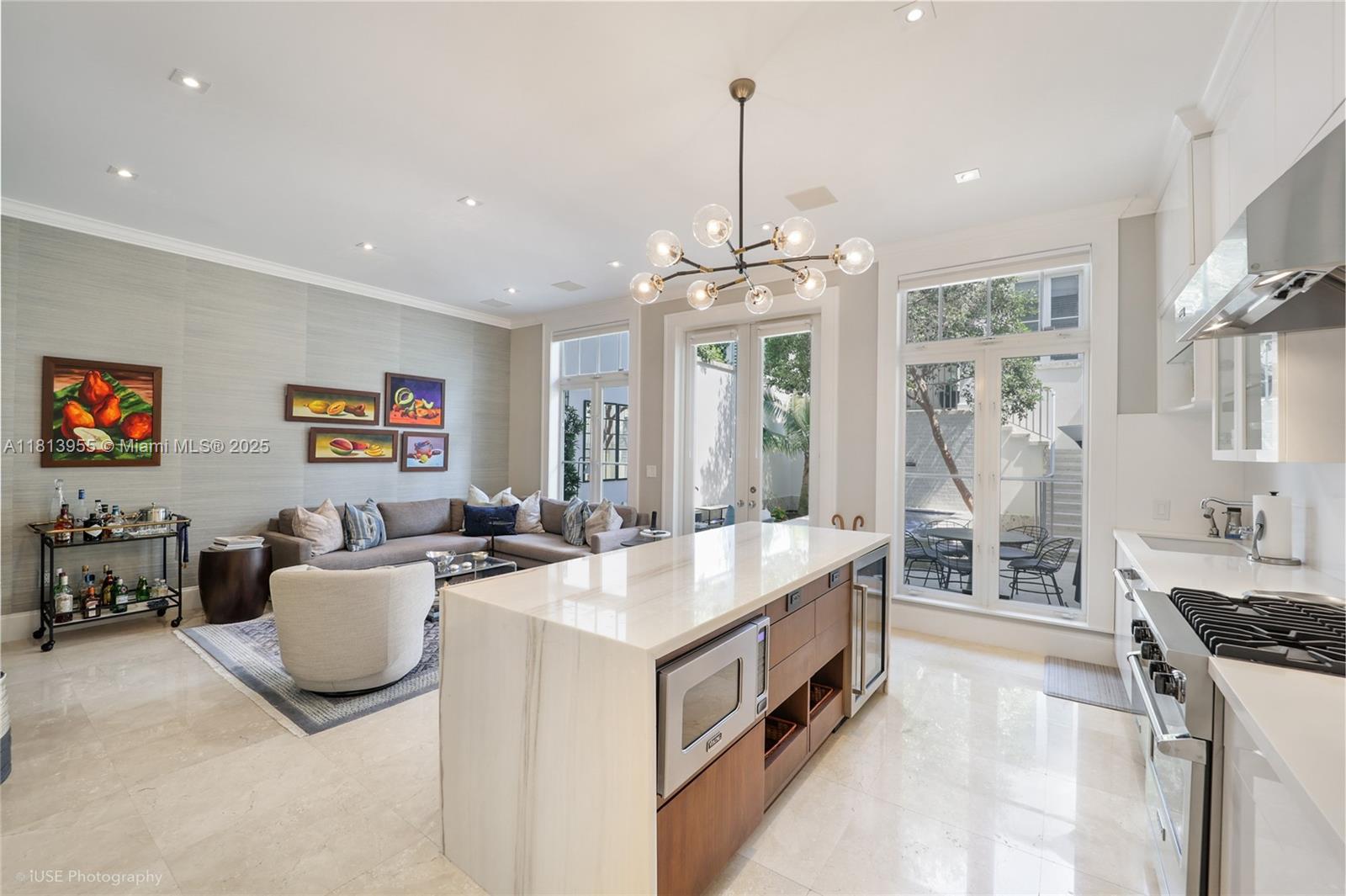 647 Almeria Ave Coral Gables, FL 33134