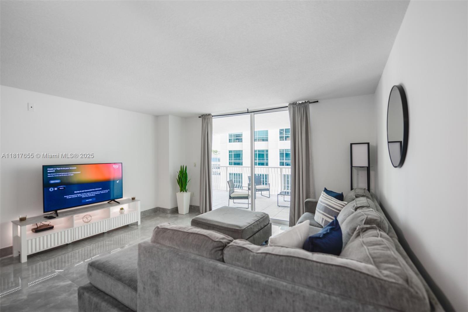 image THE CLUB AT BRICKELL BAY1