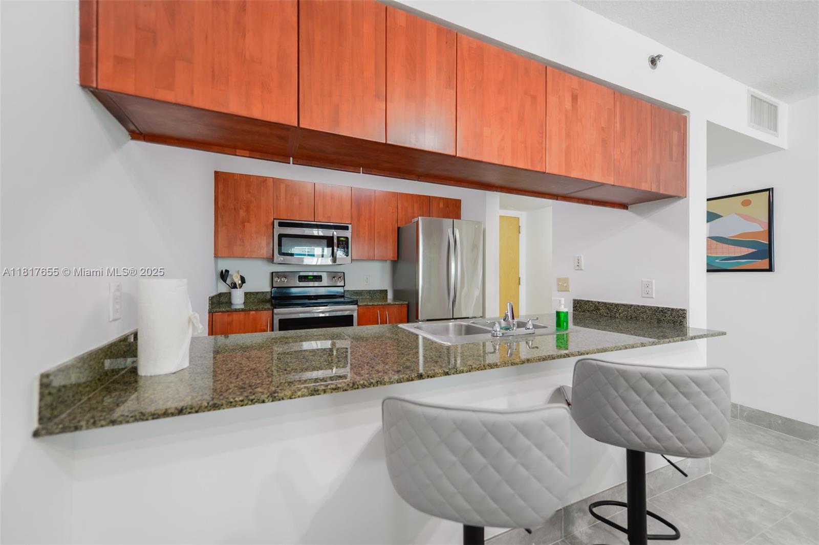 image THE CLUB AT BRICKELL BAY7