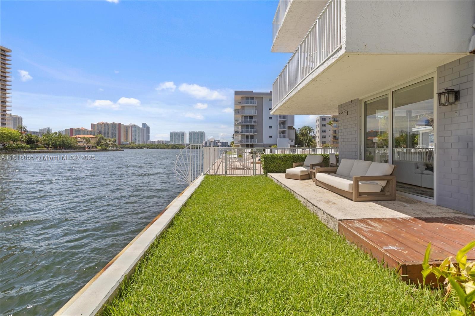 4000 NE 170th St #108,North Miami Beach, FL 33160