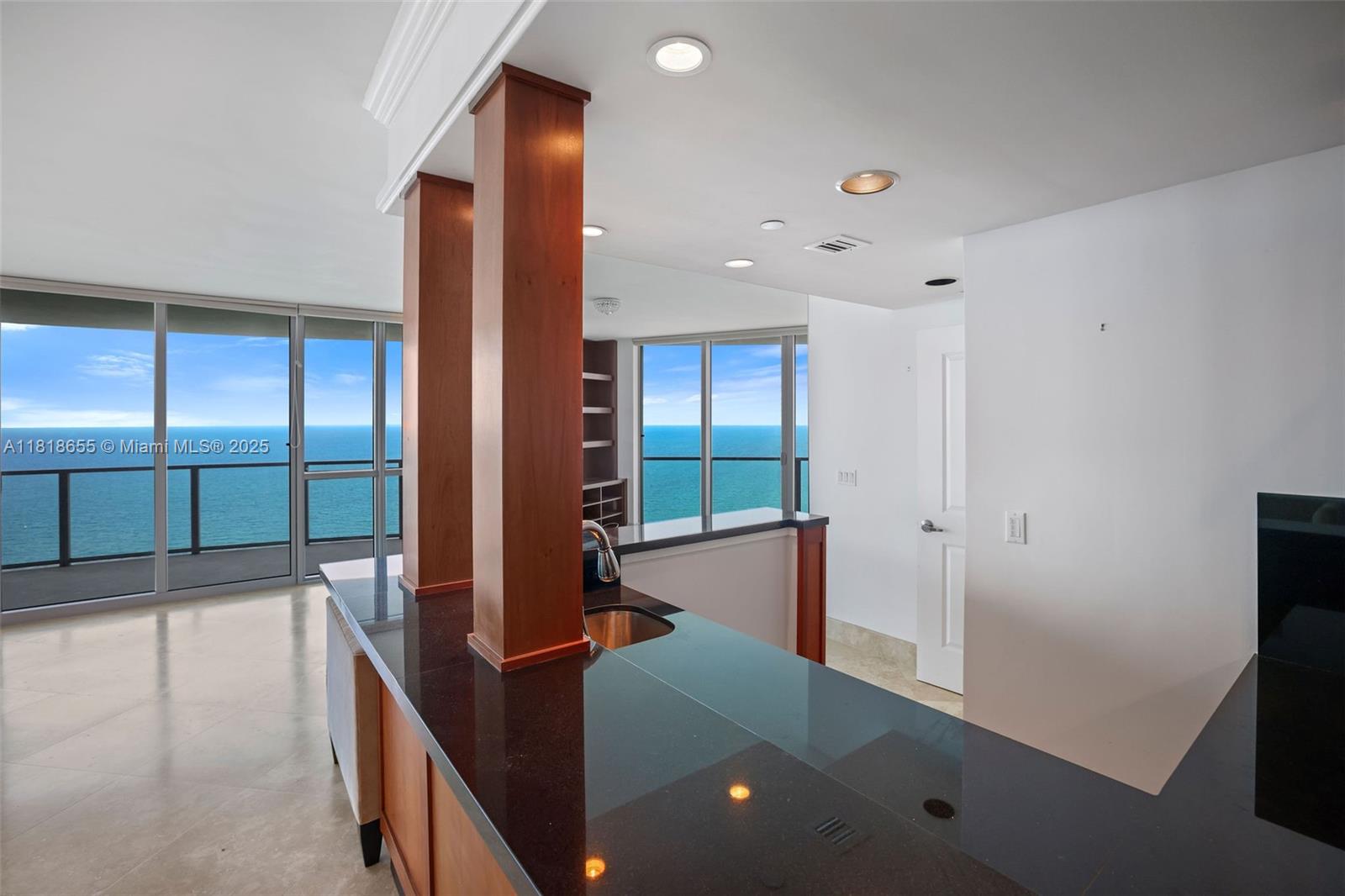 3101 S Ocean Dr #2708 Hollywood, FL 33019