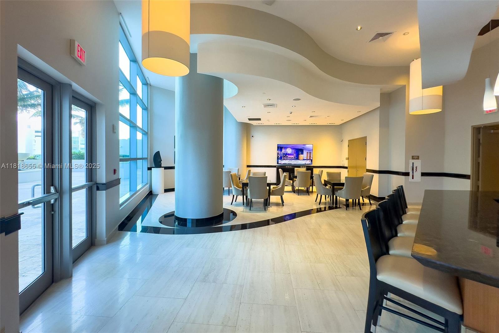 3101 S Ocean Dr #2708 Hollywood, FL 33019