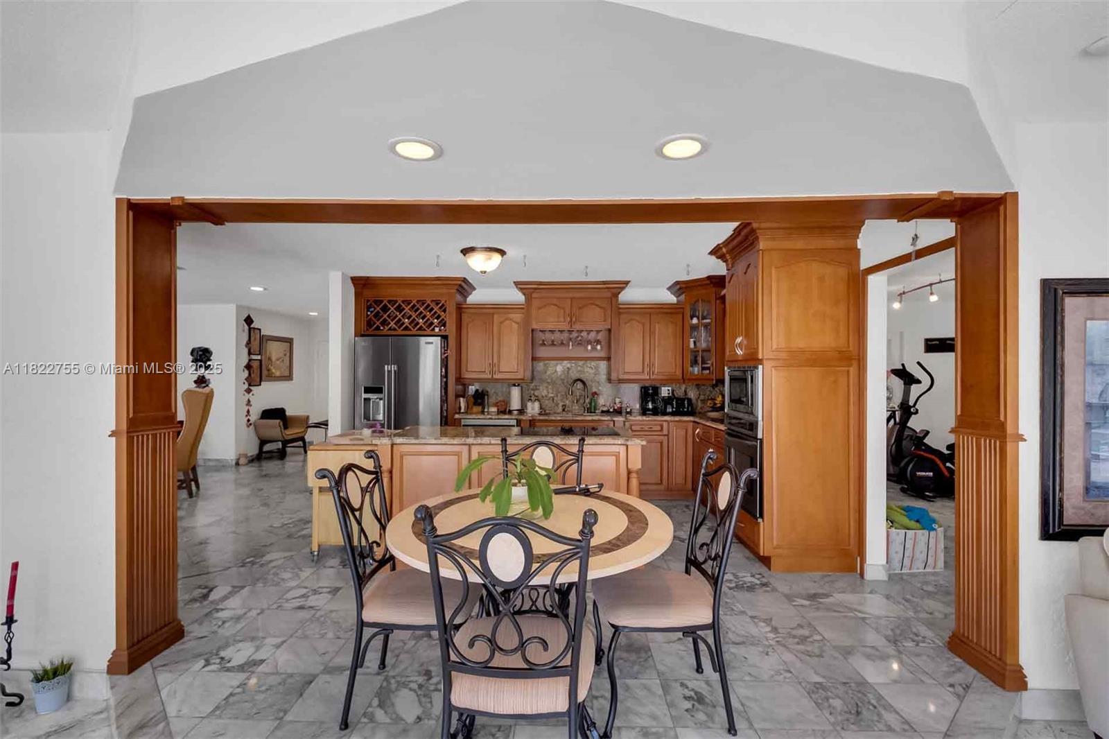 7080 SW 98th Ave Miami, FL 33173