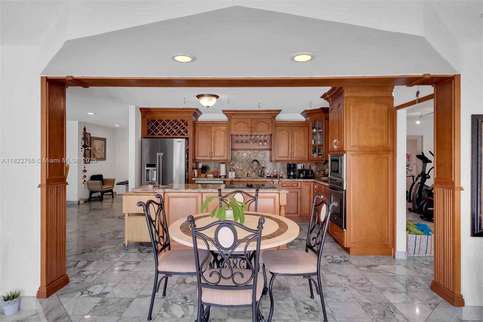 7080 SW 98th Ave Miami, FL 33173