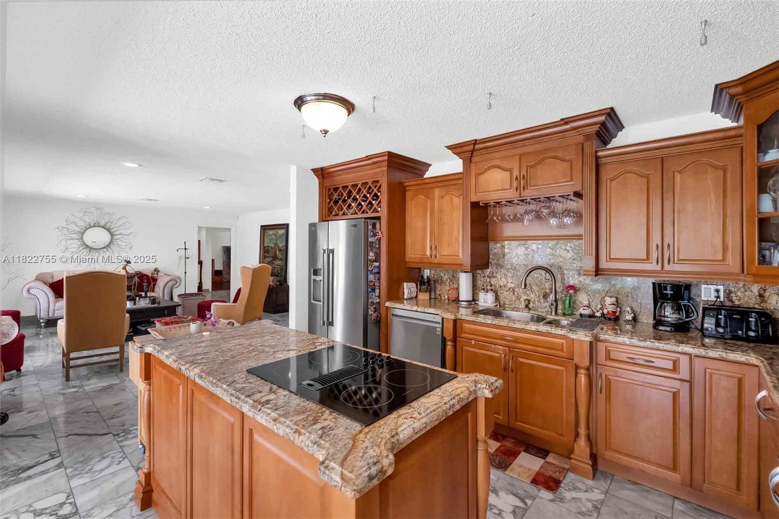 7080 SW 98th Ave Miami, FL 33173