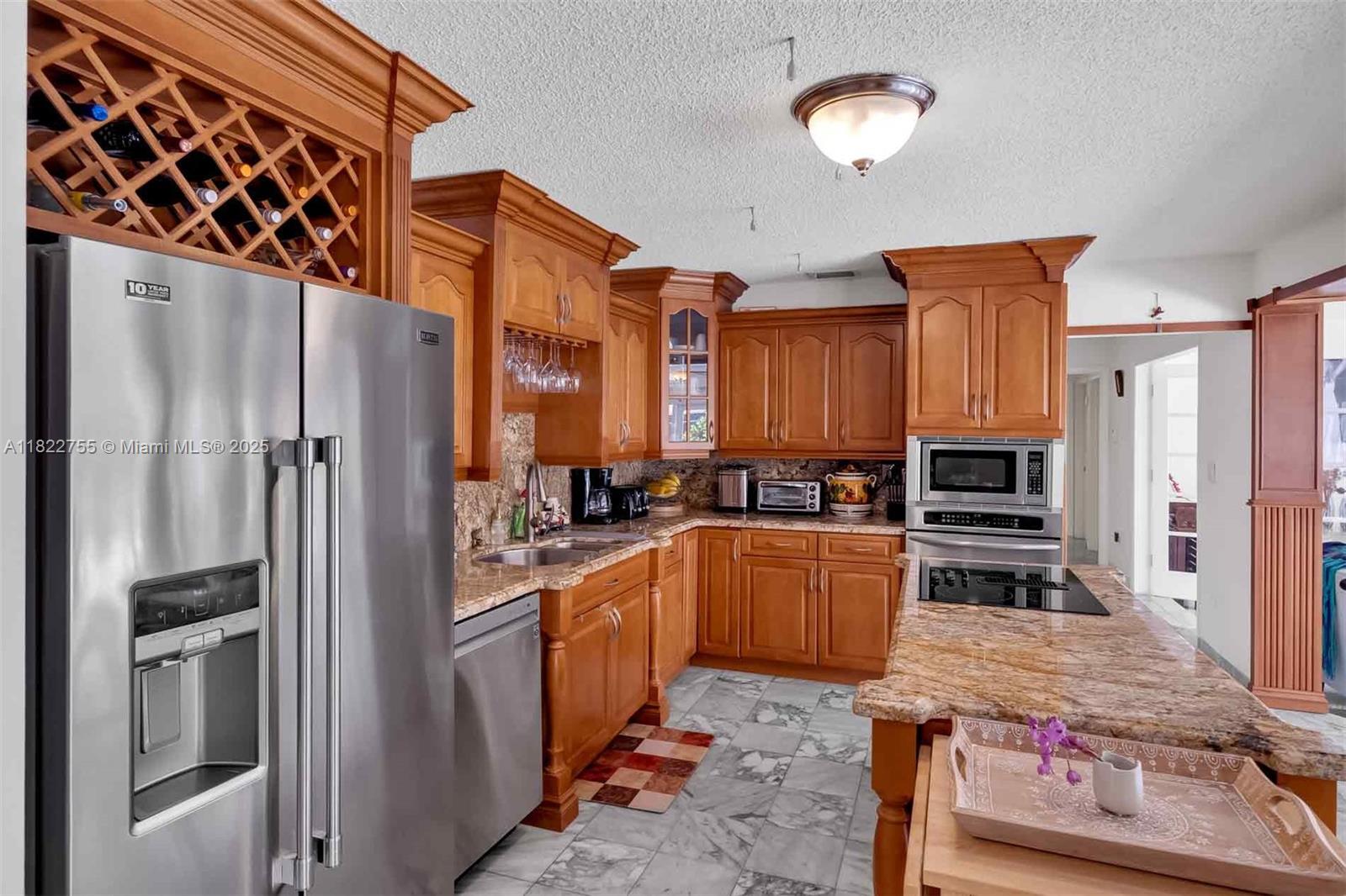 7080 SW 98th Ave Miami, FL 33173