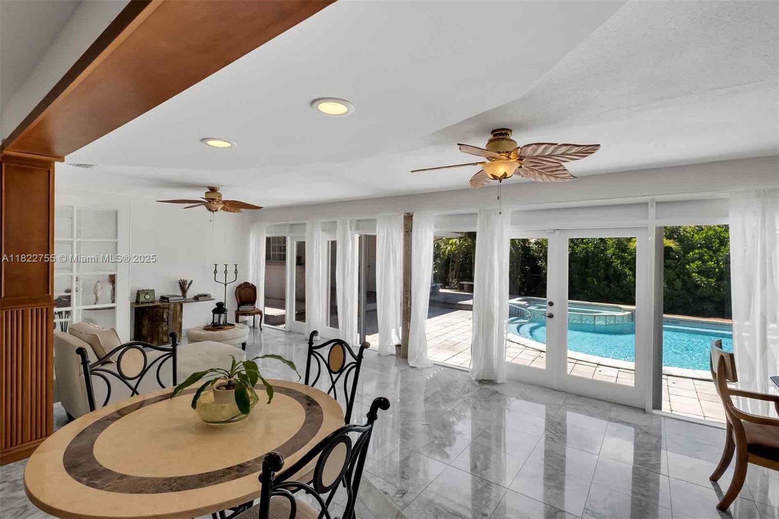 7080 SW 98th Ave Miami, FL 33173