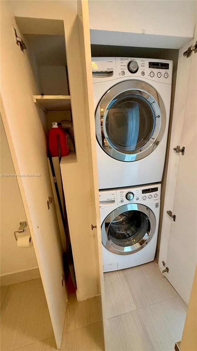 900 Bay Dr #906 Miami Beach, FL 33141