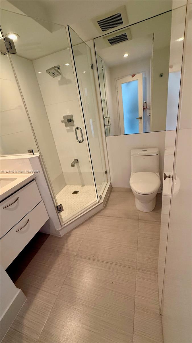 900 Bay Dr #906 Miami Beach, FL 33141