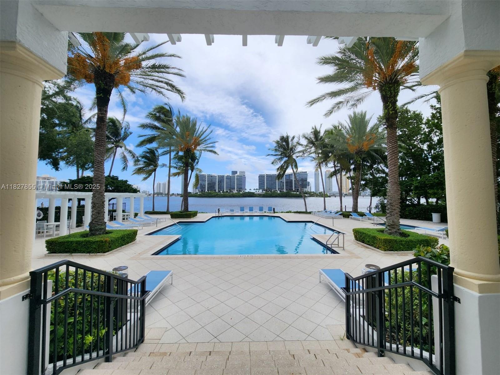 ,Aventura, FL 33160