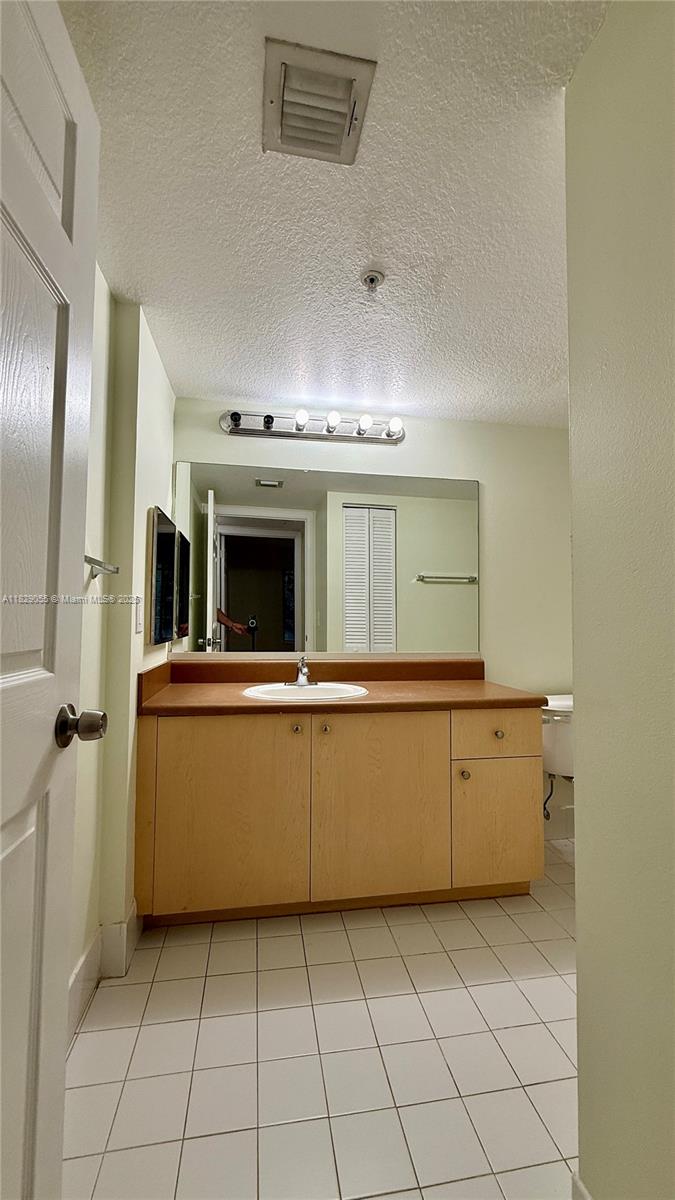 4021 San Marino Blvd #102 West Palm Beach, FL 33409