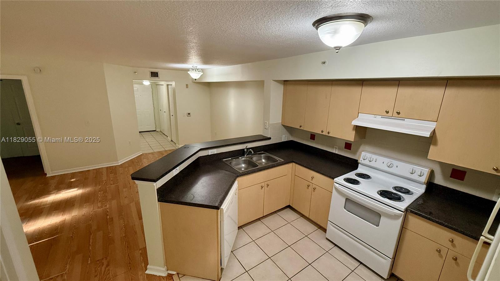 4021 San Marino Blvd #102 West Palm Beach, FL 33409